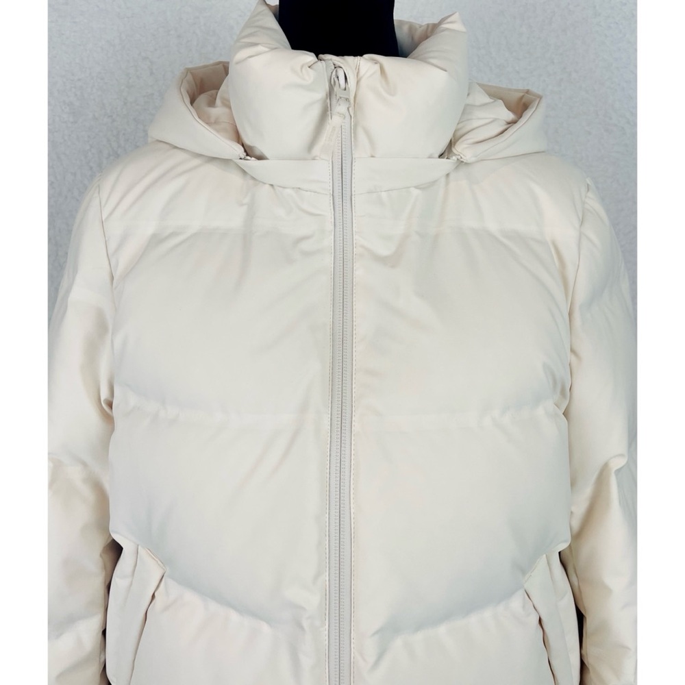 UNIQLO • Cream Seamless Hooded Down Puffer Jacket, XS - Picture 2 of 16